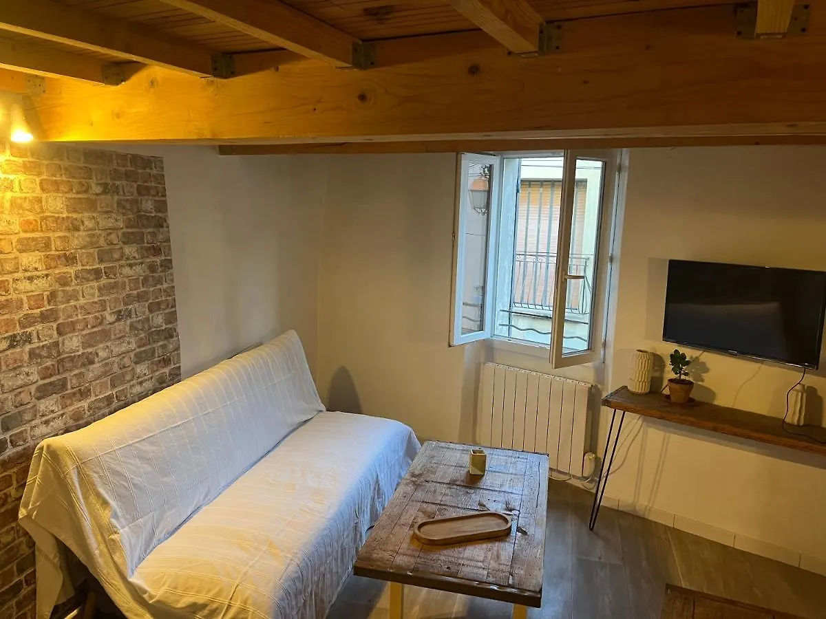 Апартаменты Studio Mezzanine Monteux Centre Box Fibre Netflix