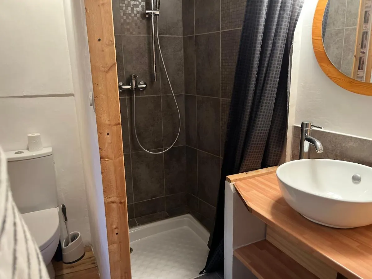 Апартаменты Studio Mezzanine Monteux Centre Box Fibre Netflix 0*,