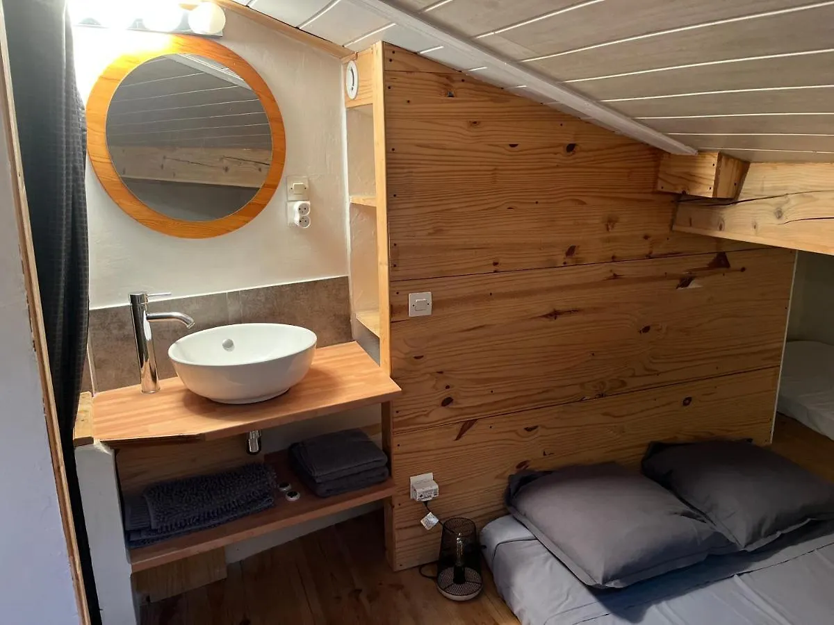 Апартаменты Studio Mezzanine Monteux Centre Box Fibre Netflix 0*,  Франция